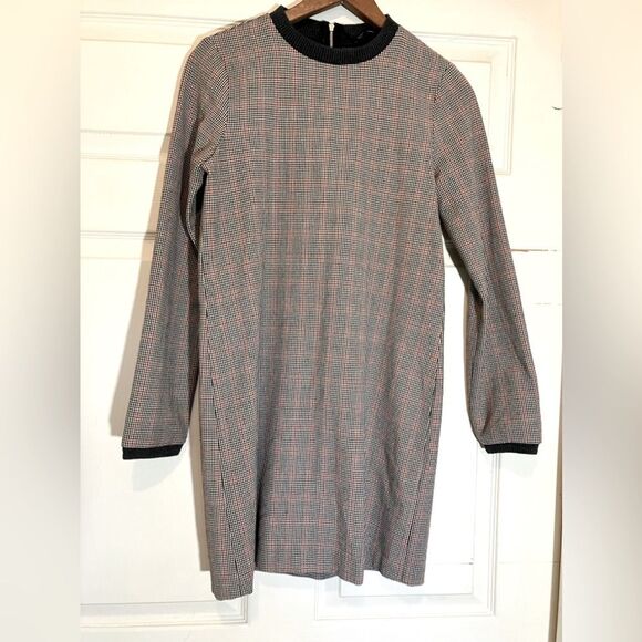 Zara, long sleeve dress, plaid style, size extra small, excellent condition - Picture 1 of 4
